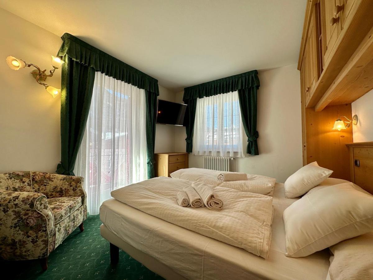 B&B Family Accommodation Canazei Bike Friendly Ngoại thất bức ảnh